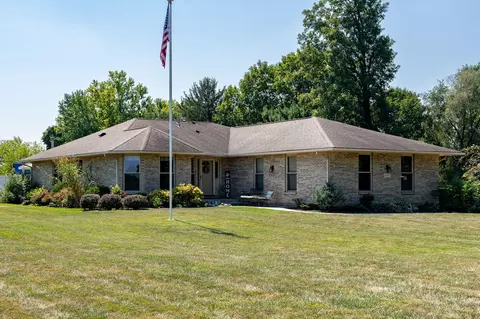 11501 Zeller Dr, New Carlisle, OH 45344