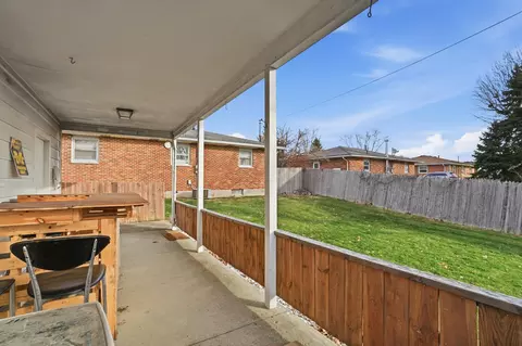 Exterior - 1731 Elaina Dr, Springfield, OH 45503 photo 10 of 10