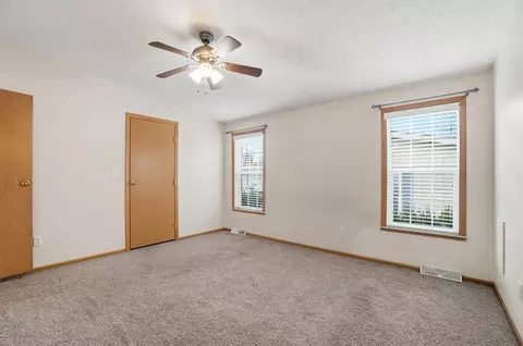 Bedroom - 1810 Summit St, Springfield, OH 45503 photo 2 of 5