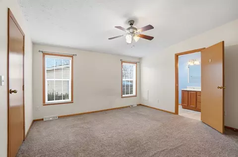 Bedroom - 1810 Summit St, Springfield, OH 45503 photo 1 of 5