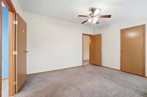 Bedroom - 1810 Summit St, Springfield, OH 45503 photo 3 of 5