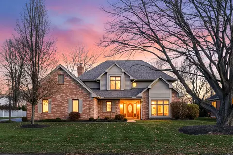 2591 Merrimont Dr, Troy, OH 45373