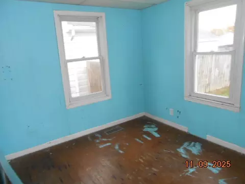 Bedroom - 808 W Logan St, Celina, OH 45822 photo 2 of 2