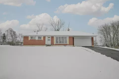 1886 Winding Trl, Springfield, OH 45503