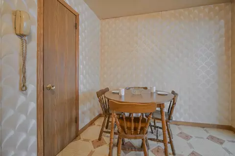 Dining - 1886 Winding Trl, Springfield, OH 45503 photo 1 of 1