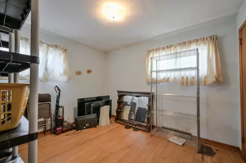Bedroom - 1886 Winding Trl, Springfield, OH 45503 photo 3 of 3