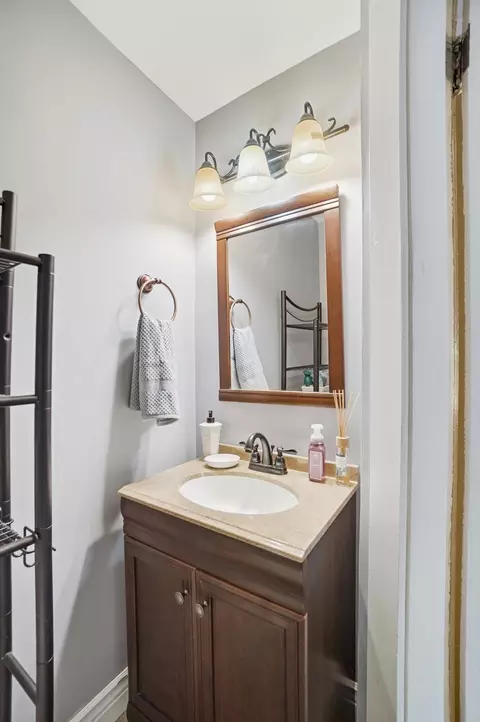 220 W Perrin Ave, Springfield, OH 45506 photo 18