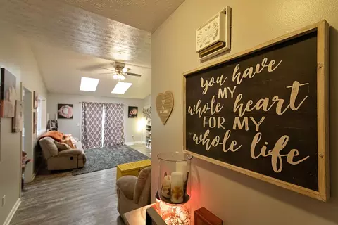 Entry Way - 4423 Tacoma St, Springfield, OH 45503 photo 1 of 3