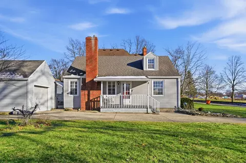 214 Sunnyside Pl, Springfield, OH 45504 photo 2