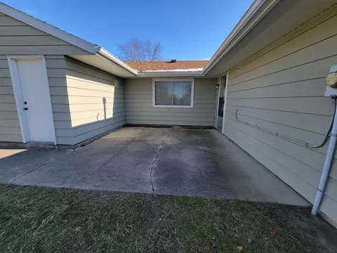 Exterior - 3123 Sudbury St, Springfield, OH 45503 photo 4 of 5