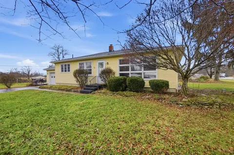 419 Candace Dr, Springfield, OH 45504 photo 4