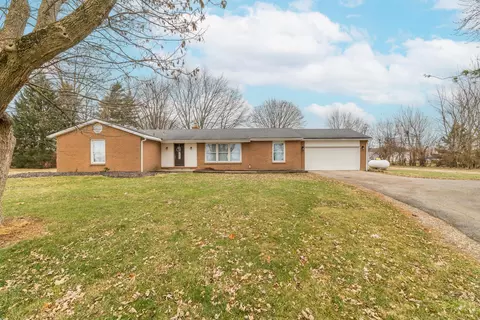 11724 Pansing Rd, Brookville, OH 45309