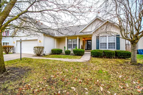 5189 Deergate Dr, Tipp City, OH 45371