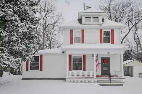 606 S Walnut St, Urbana, OH 43078