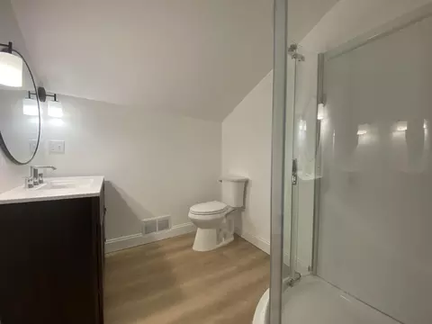 Bath - 310 E Third St, Springfield, OH 45503 photo 3 of 3
