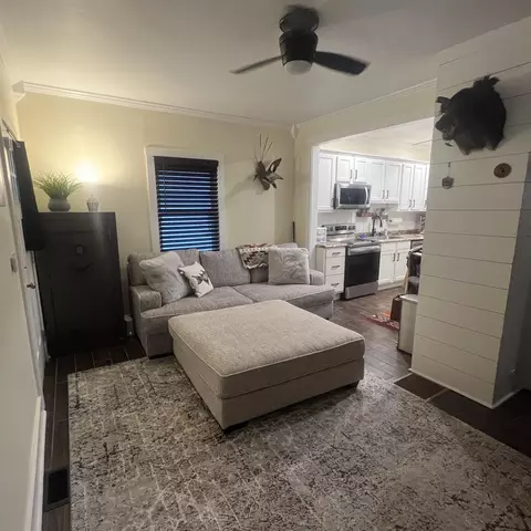 Living - 1621 Morgan St, Springfield, OH 45503 photo 1 of 2