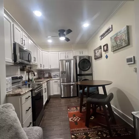 Kitchen - 1621 Morgan St, Springfield, OH 45503 photo 3 of 4