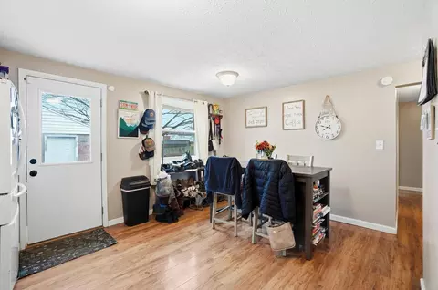 Entry Way - 1910 Delmar Dr, Springfield, OH 45503 photo 1 of 1