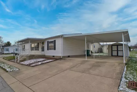 427 Alisha Ln, Fairborn, OH 45324