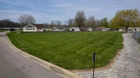 5401 Robert Rd, Celina, OH 45822 photo 2