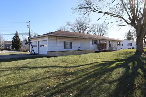 401 Gwendolyn St, Fort Recovery, OH 45846