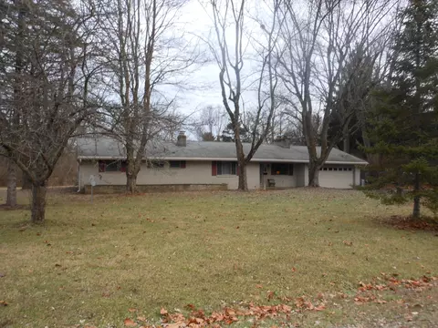 7644 Walmac St, Dayton, OH 45424