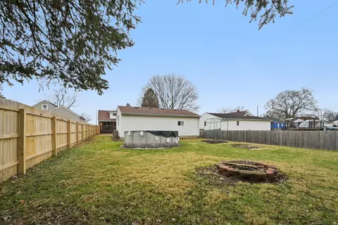 Exterior - 226 Larchmont Ave, Springfield, OH 45503 photo 10 of 13
