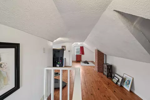 Entry Way - 226 Larchmont Ave, Springfield, OH 45503 photo 4 of 4