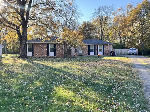 2775 Hemlock Dr, Springfield, OH 45506