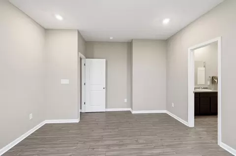 Bedroom - 4016 Chakeres Ave, Springfield, OH 45505 photo 2 of 6
