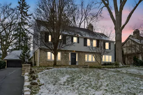 2295 Oxford Rd, Columbus, OH 43221