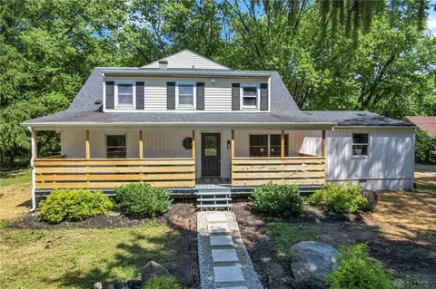 3142 Old Clifton Rd, Springfield, OH 45502