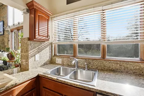 Kitchen - 709 W Home Rd, Springfield, OH 45504 photo 5 of 5