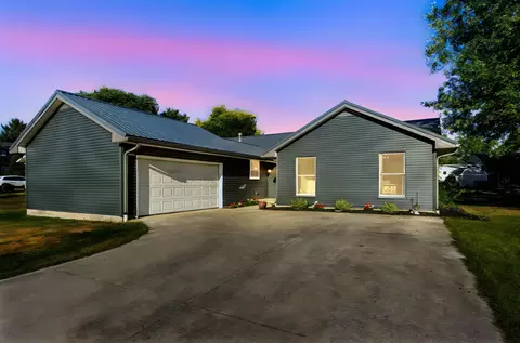 12160 Pamela Dr, Kenton, OH 43326