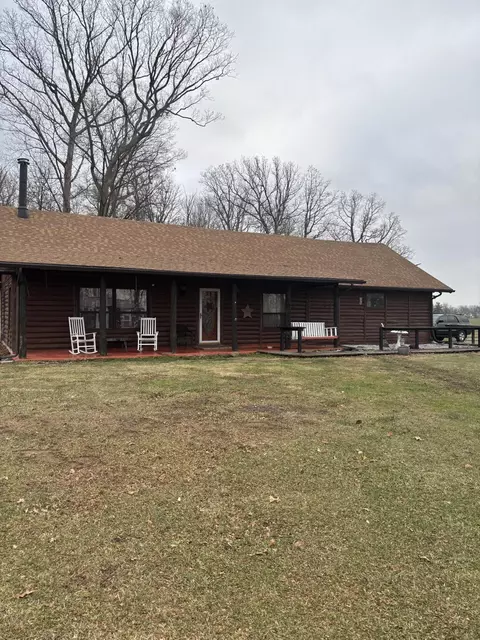 110 W Auglaize St, Buckland, OH 45819