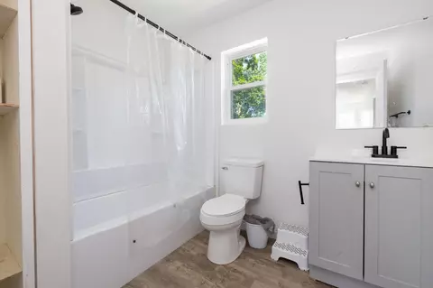 Bath - 107 N Boggs St, De Graff, OH 43318 photo 2 of 3