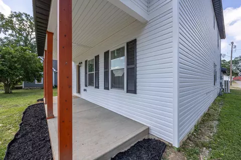 Exterior - 107 N Boggs St, De Graff, OH 43318 photo 7 of 7