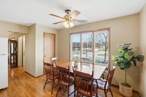 Dining - 2951 Archer Ln #*, Springfield, OH 45503 photo 1 of 1