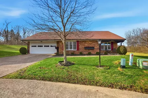 2951 Archer Ln #*, Springfield, OH 45503