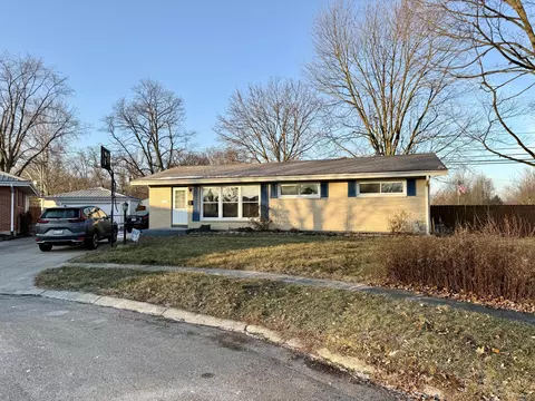 1033 Westmont Cir, Springfield, OH 45503