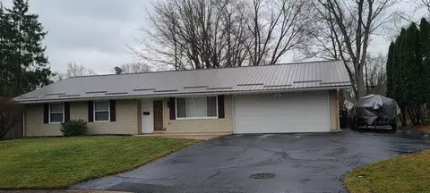 100 Gulfwood Ct, Dayton, OH 45458