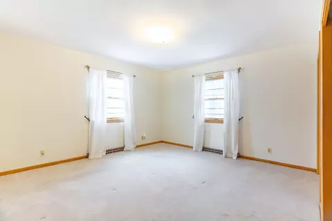 Bedroom - 308 E Lyndhurst St, Sidney, OH 45365 photo 1 of 4