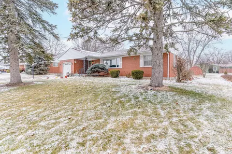 Exterior - 308 E Lyndhurst St, Sidney, OH 45365 photo 4 of 9