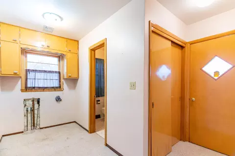 Entry Way - 308 E Lyndhurst St, Sidney, OH 45365 photo 1 of 1