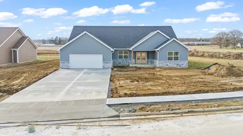 2650 Pleasant View Dr, Troy, OH 45373