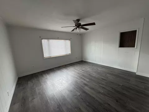 Living - 545 W Wayne St, Celina, OH 45822 photo 3 of 5