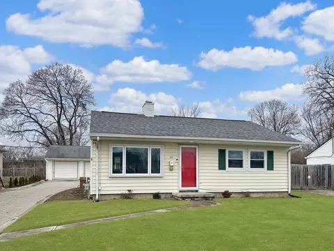 59 Kiser Dr, Tipp City, OH 45371