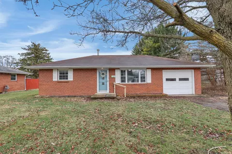 182 E Center St, London, OH 43140