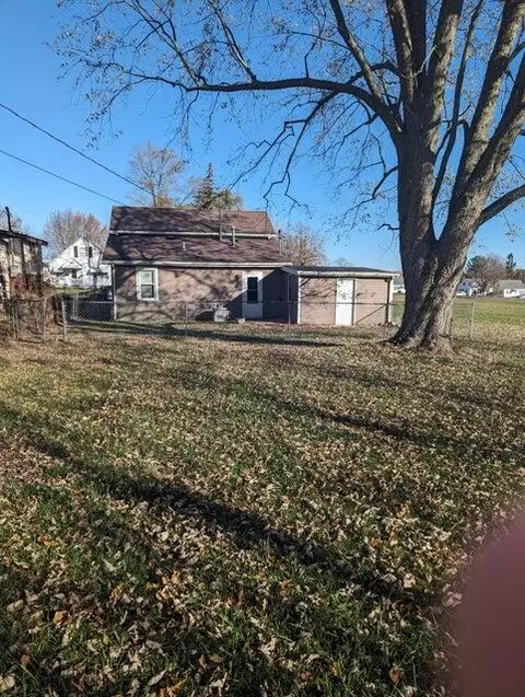 Exterior - 317 E Bennett St, Sidney, OH 45365 photo 2 of 3