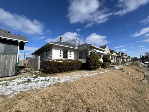 Exterior - 2124 Woodside Ave, Springfield, OH 45503 photo 3 of 9
